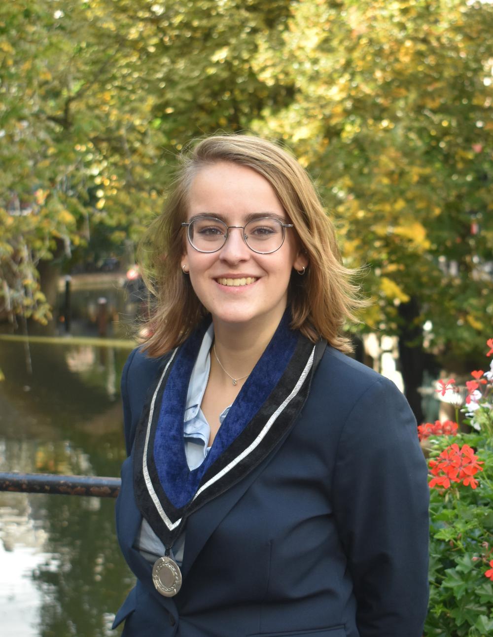 Goede_bestuursfoto_site.JPG
